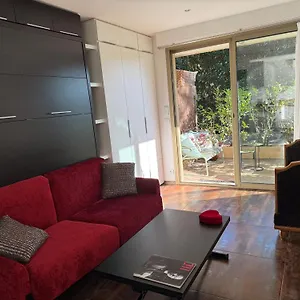  Appartement Dans Résidence Privée à 10 Mn De Cannes